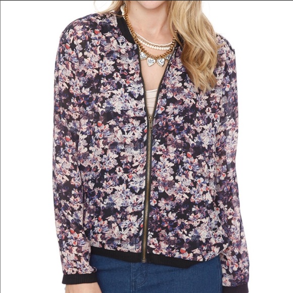 About A Girl Floral Bomber Jacket - Picture 6 of 6